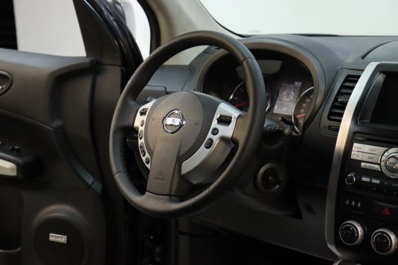 Nissan X-Trail, 2.5 л, Вариатор, 2013 фото 2