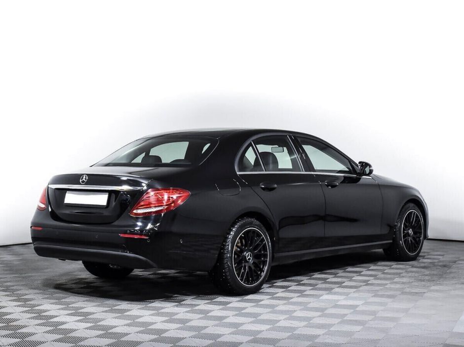 Mercedes-Benz E-Класс, 2.0 л, АТ, 2018 фото 4