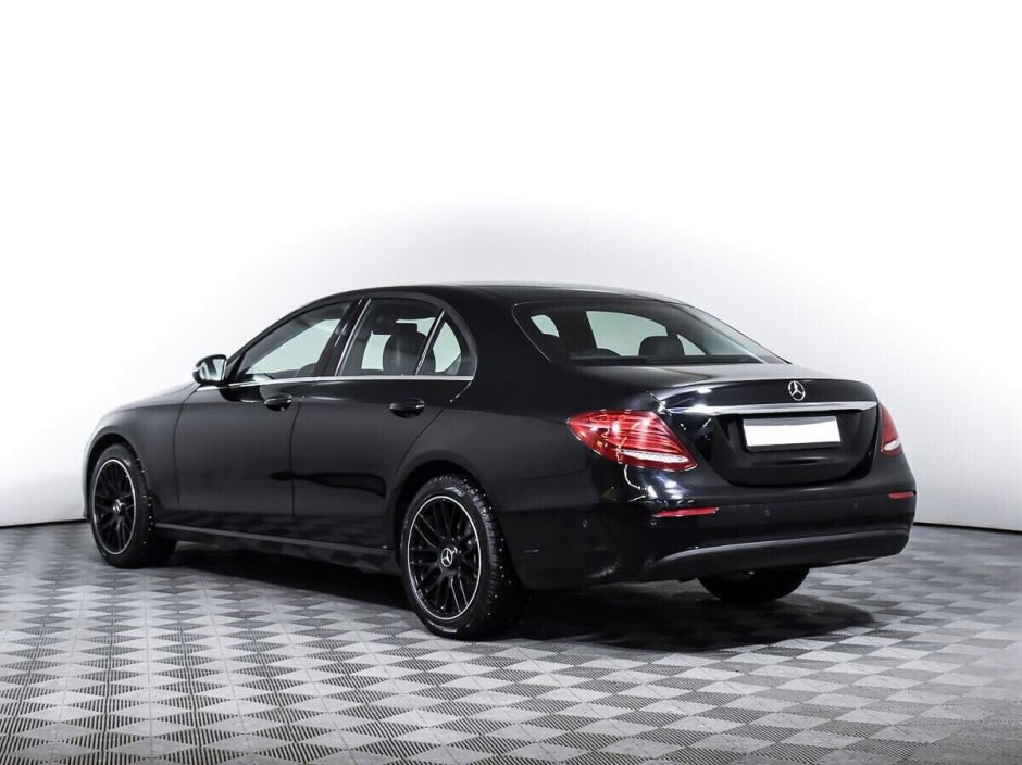 Mercedes-Benz E-Класс, 2.0 л, АТ, 2018 фото 6