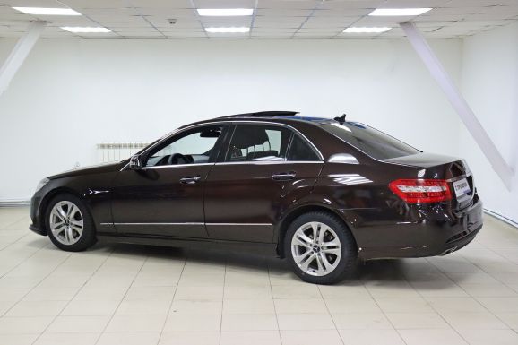 Mercedes-Benz E-Класс, 3.0 л, АТ, 2011 фото 4
