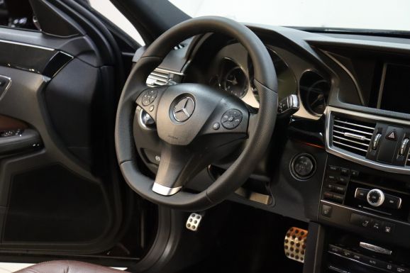 Mercedes-Benz E-Класс, 3.0 л, АТ, 2011 фото 17