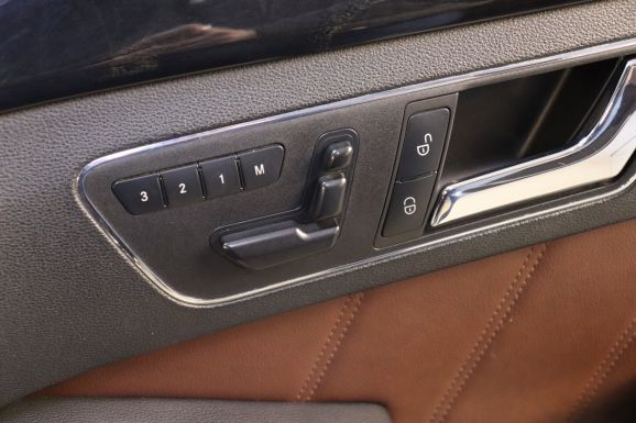 Mercedes-Benz E-Класс, 3.0 л, АТ, 2011 фото 1