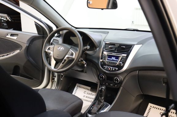 Hyundai Solaris, 1.6 л, АТ, 2014 фото 7