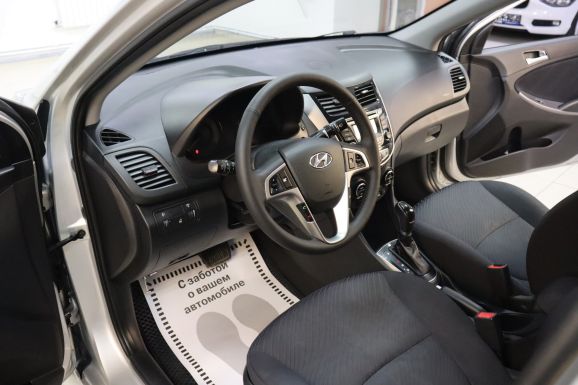 Hyundai Solaris, 1.6 л, АТ, 2014 фото 9