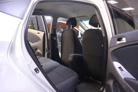 Hyundai Solaris, 1.6 л, АТ, 2014 фото 1