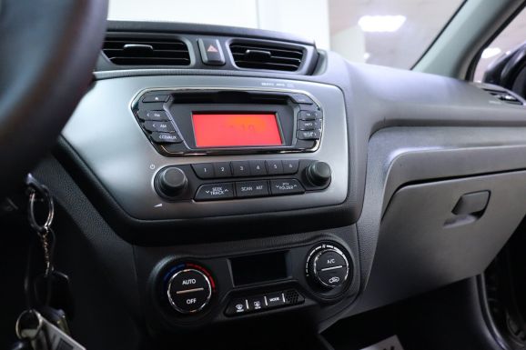 Kia Rio, 1.6 л, МТ, 2014 фото 13