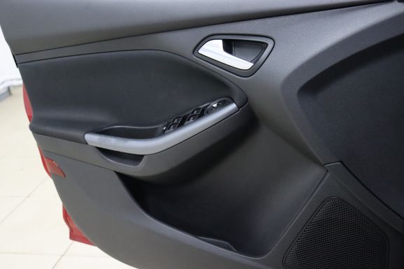 Ford Focus, 2.0 л, Робот, 2014 фото 10