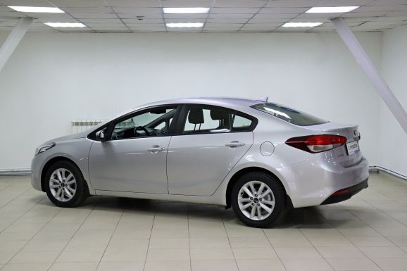 Kia Cerato, 2.0 л, АТ, 2018 фото 4