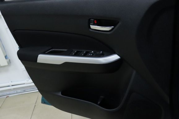 Suzuki Vitara, 1.6 л, АТ, 2018 фото 8