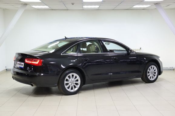Audi A6, 2.8 л, Робот, 2011 фото 6