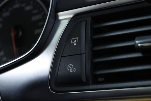 Audi A6, 2.8 л, Робот, 2011 фото 8