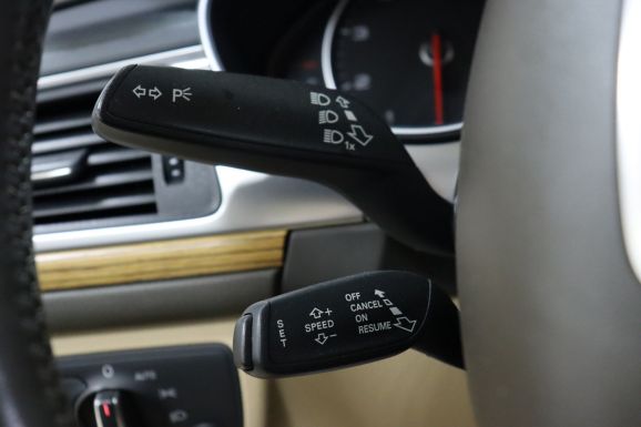 Audi A6, 2.8 л, Робот, 2011 фото 10