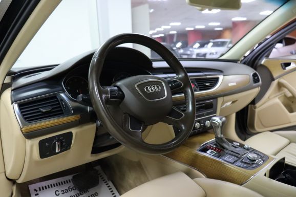 Audi A6, 2.8 л, Робот, 2011 фото 12
