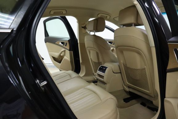 Audi A6, 2.8 л, Робот, 2011 фото 23