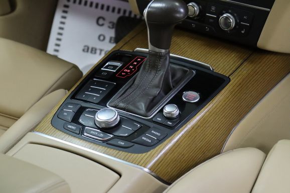 Audi A6, 2.8 л, Робот, 2011 фото 2