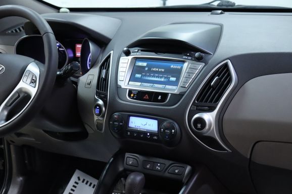 Hyundai ix35, 2.0 л, АТ, 2013 фото 2