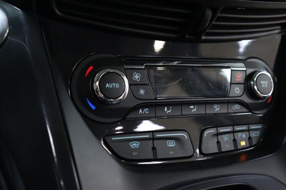 Ford Kuga, 1.6 л, АТ, 2015 фото 16