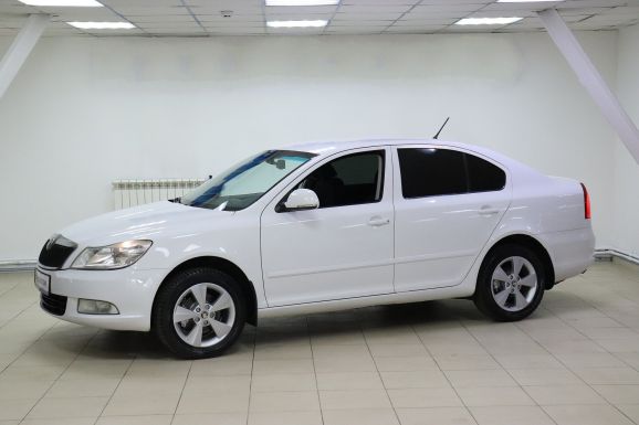 Skoda Octavia, 1.6 л, АТ, 2012 фото 3