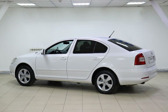 Skoda Octavia, 1.6 л, АТ, 2012 фото 4