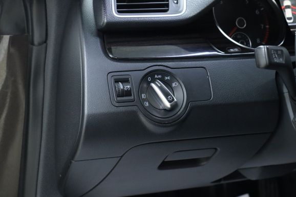 Volkswagen Passat CC, 1.8 л, Робот, 2014 фото 10