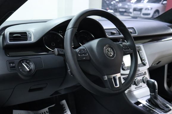 Volkswagen Passat CC, 1.8 л, Робот, 2014 фото 11