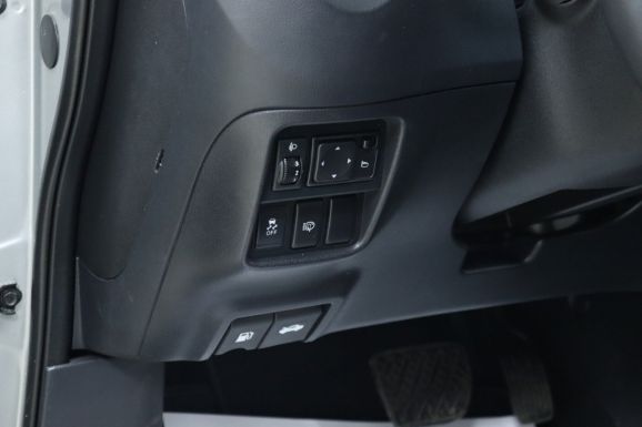 Nissan Juke, 1.6 л, Вариатор, 2014 фото 12