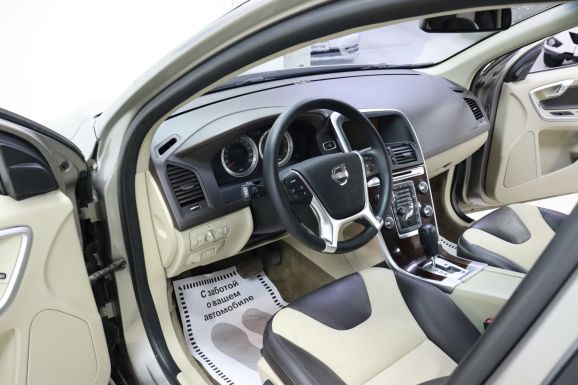 Volvo XC60, 2.4 л, АТ, 2013 фото 9