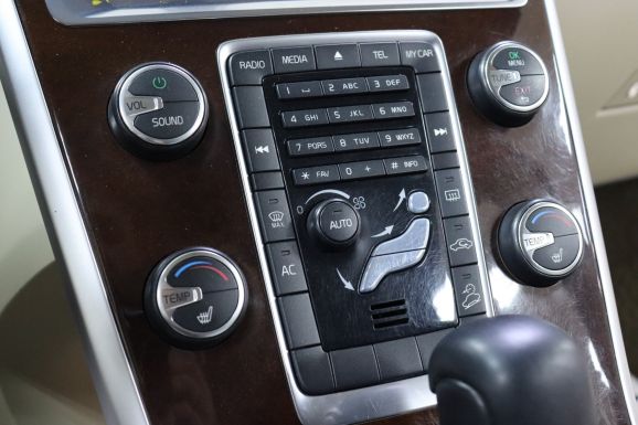 Volvo XC60, 2.4 л, АТ, 2013 фото 15