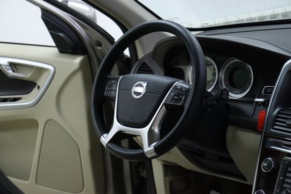 Volvo XC60, 2.4 л, АТ, 2013 фото 16