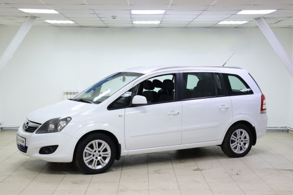 Opel Zafira, 1.8 л, Робот, 2012 фото 3