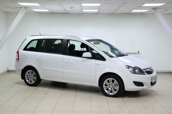 Opel Zafira, 1.8 л, Робот, 2012 фото 5
