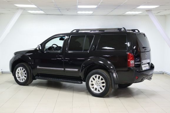 Nissan Pathfinder, 3.0 л, АТ, 2012 фото 6