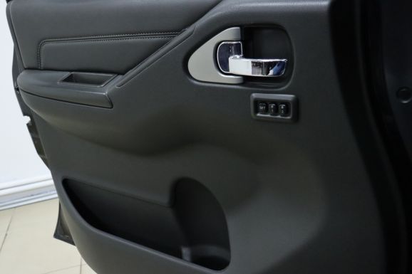Nissan Pathfinder, 3.0 л, АТ, 2012 фото 11