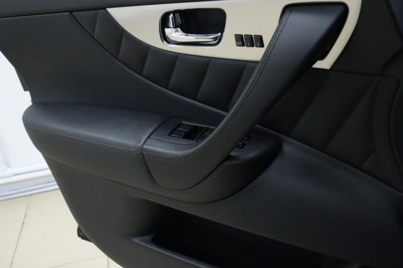 Infiniti FX, 3.5 л, АТ, 2011 фото 8
