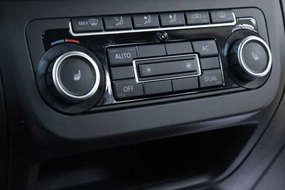 Volkswagen Tiguan, 2.0 л, АТ, 2010 фото 14