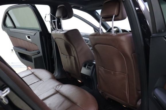 Mercedes-Benz E-Класс, 3.0 л, АТ, 2011 фото 17