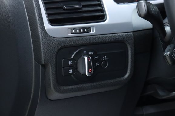 Volkswagen Touareg, 3.6 л, АТ, 2011 фото 11