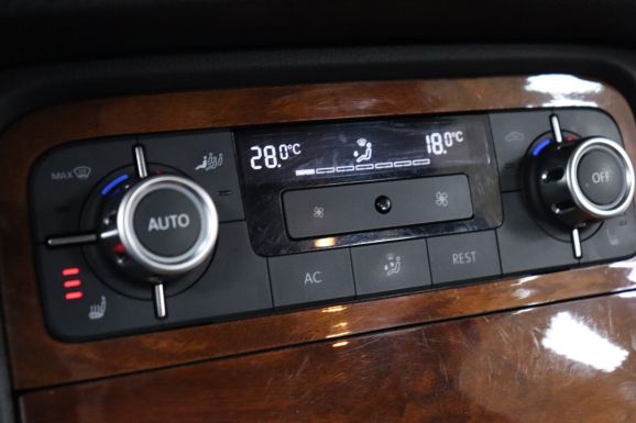 Volkswagen Touareg, 3.6 л, АТ, 2011 фото 15