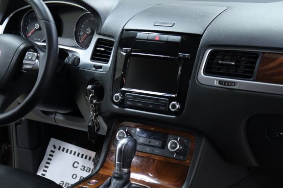 Volkswagen Touareg, 3.6 л, АТ, 2011 фото 18