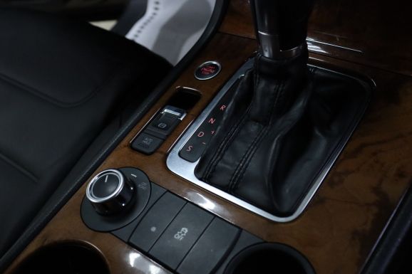 Volkswagen Touareg, 3.6 л, АТ, 2011 фото 19