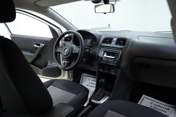 Volkswagen Polo, 1.6 л, АТ, 2013 фото 7