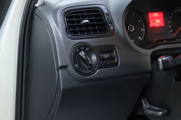 Volkswagen Polo, 1.6 л, АТ, 2013 фото 10