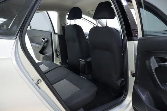 Volkswagen Polo, 1.6 л, АТ, 2013 фото 1