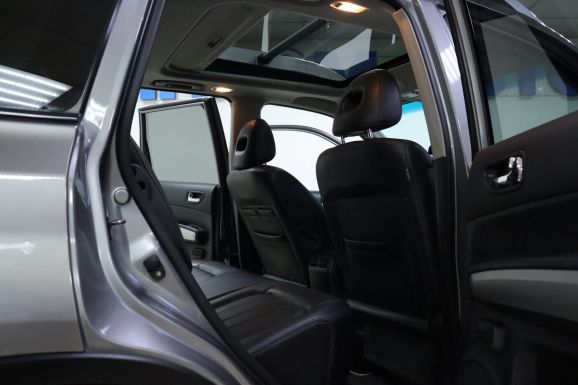 Nissan X-Trail, 2.5 л, Вариатор, 2011 фото 8