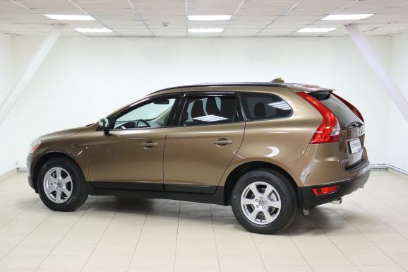 Volvo XC60, 2.0 л, Робот, 2010 фото 4