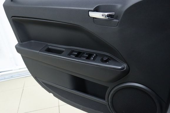 Dodge Caliber, 2.0 л, Вариатор, 2011 фото 2