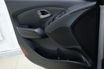 Hyundai ix35, 2.0 л, АКПП, 2013 фото 10