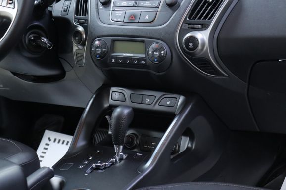 Hyundai ix35, 2.0 л, АТ, 2013 фото 1