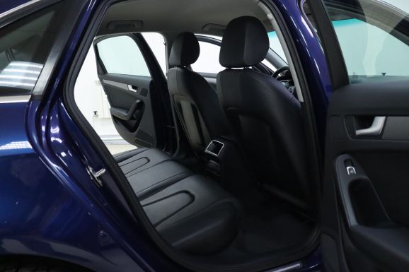 Audi A4, 1.8 л, Вариатор, 2013 фото 1