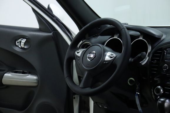 Nissan Juke, 1.6 л, Вариатор, 2011 фото 10